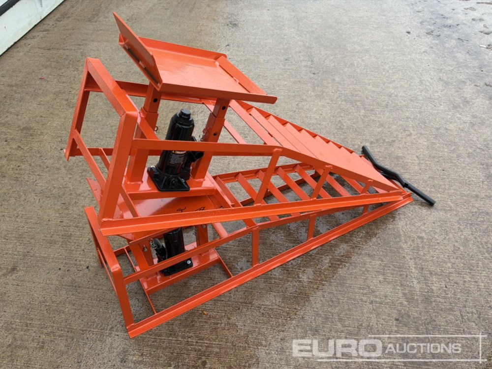 Unused 5 Ton Hydraulic Car Ramps - Оборудование для гаражей/ Мастерских: фото 1 Unused 5 Ton Hydraulic Car Ramps - Оборудование для гаражей/ Мастерских: фото 1