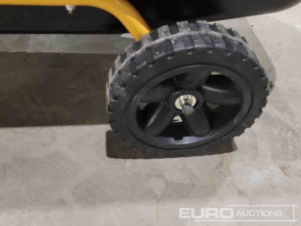 Unused 60Kw Oil Fired Space Heater - Оборудование для гаражей/ Мастерских: фото 4 Unused 60Kw Oil Fired Space Heater - Оборудование для гаражей/ Мастерских: фото 4