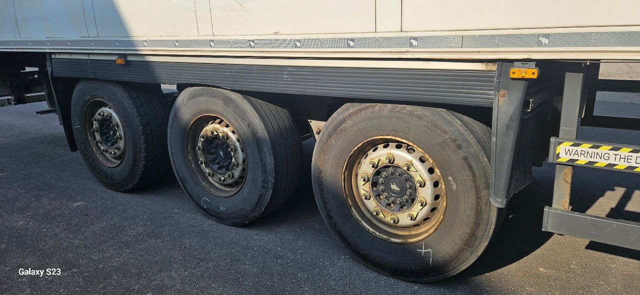 Schmitz Cargobull - Полуприцеп-рефрижератор: фото 2 Schmitz Cargobull - Полуприцеп-рефрижератор: фото 2