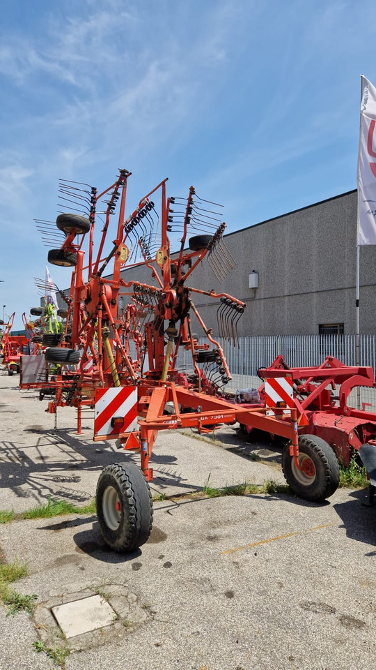 Ranghinatore usato Kuhn GA 7301 - Сеноворошилка: фото 3 Ranghinatore usato Kuhn GA 7301 - Сеноворошилка: фото 3