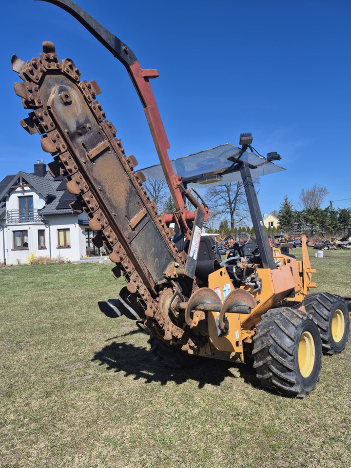 Case 560 - Траншеекопатель: фото 4 Case 560 - Траншеекопатель: фото 4