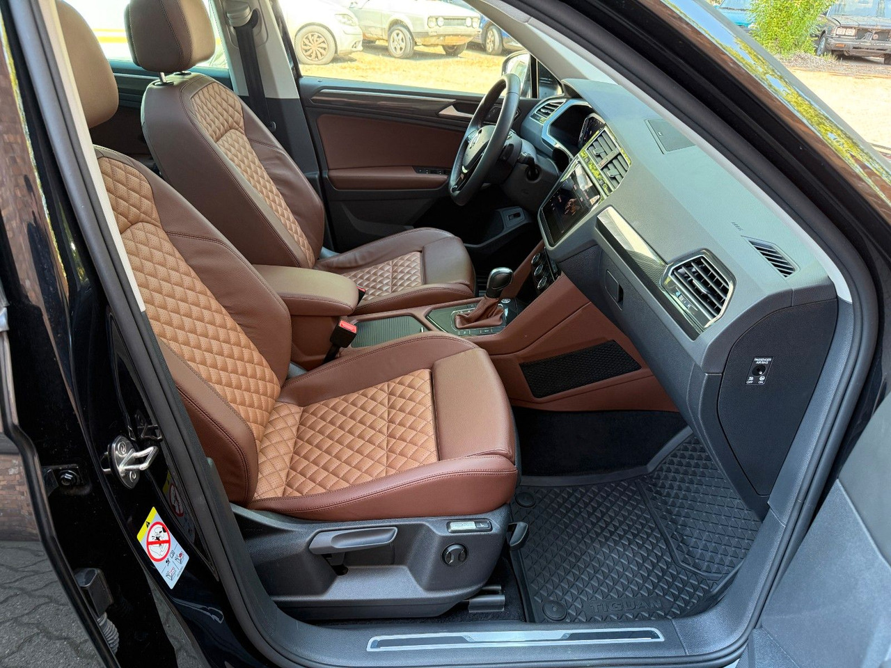 Volkswagen Tiguan Highline/Vi.Cockpit/Dynaudio/Individual - Внедорожник: фото 1 Volkswagen Tiguan Highline/Vi.Cockpit/Dynaudio/Individual - Внедорожник: фото 1