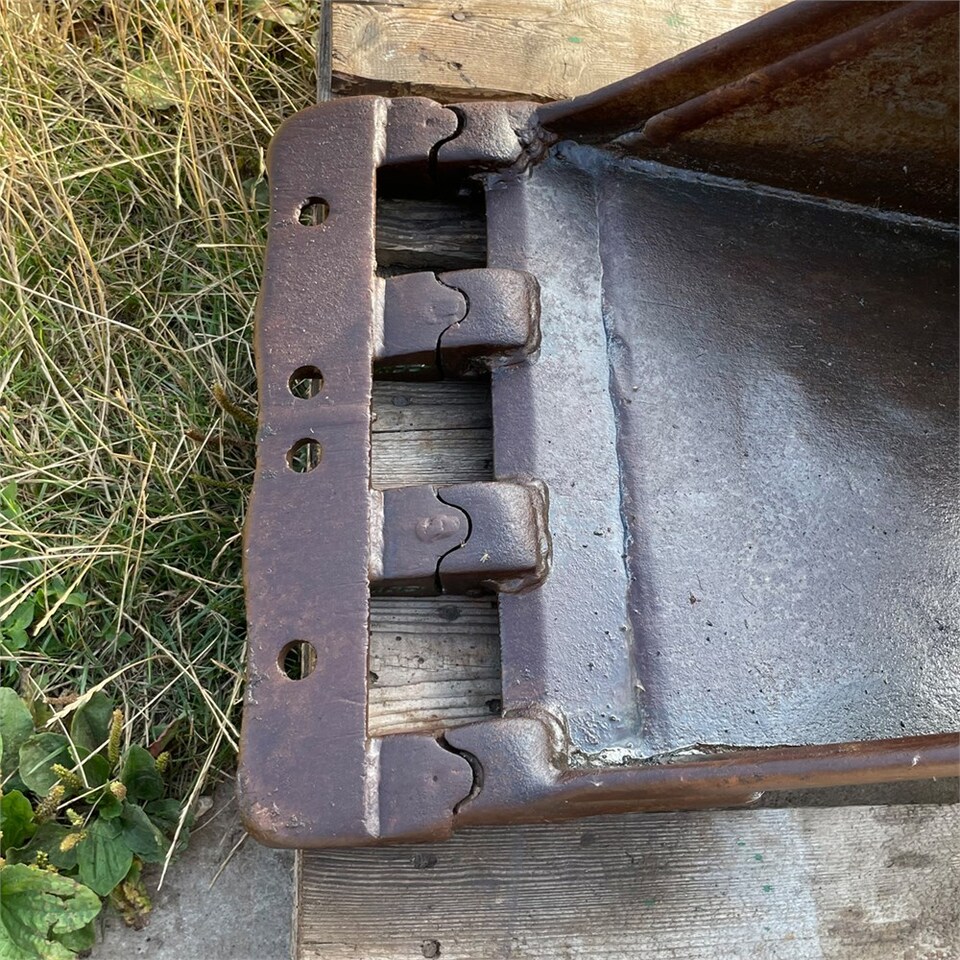 Ковш для Экскаваторов-погрузчиков ABC 45cm: фото 12 Ковш для Экскаваторов-погрузчиков ABC 45cm: фото 12