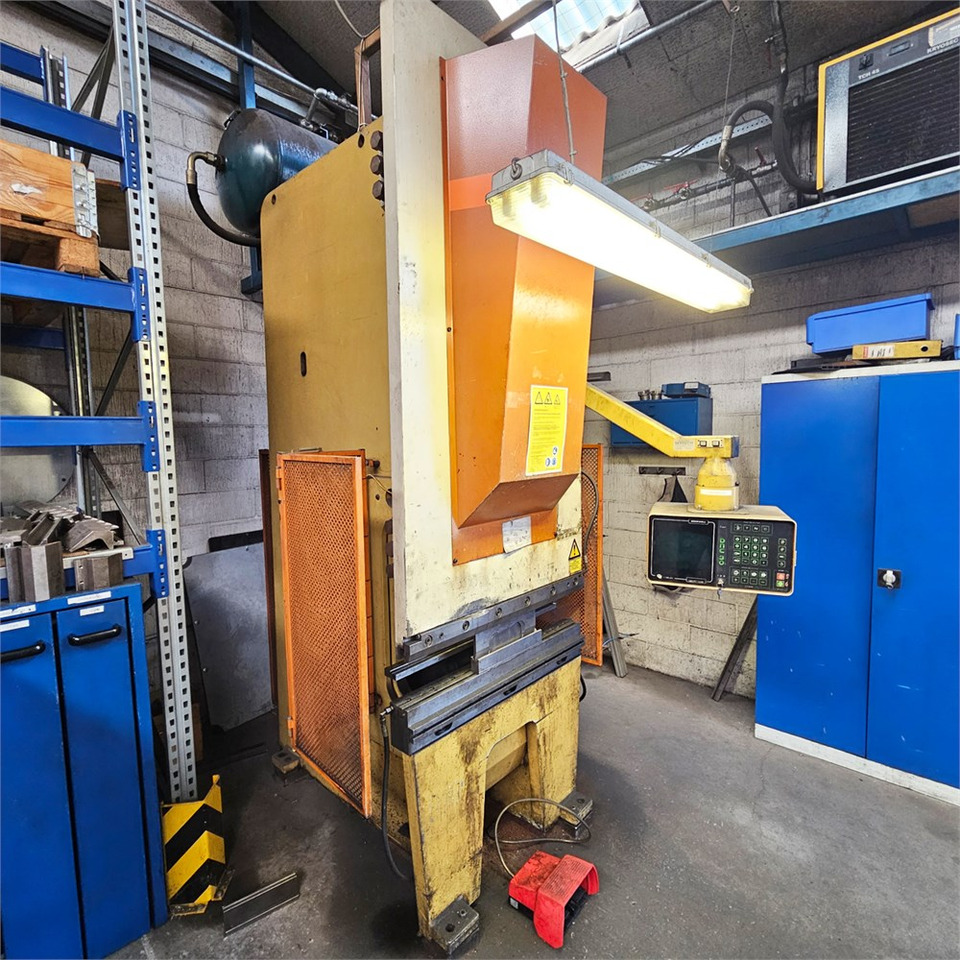 ABC DONEWELL 80 - 1000 C - Станок: фото 1 ABC DONEWELL 80 - 1000 C - Станок: фото 1