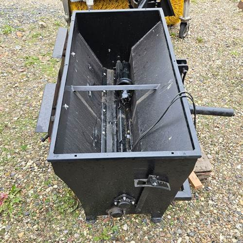 ABC Unknown - Разбрасыватель песка/ Соли: фото 2 ABC Unknown - Разбрасыватель песка/ Соли: фото 2