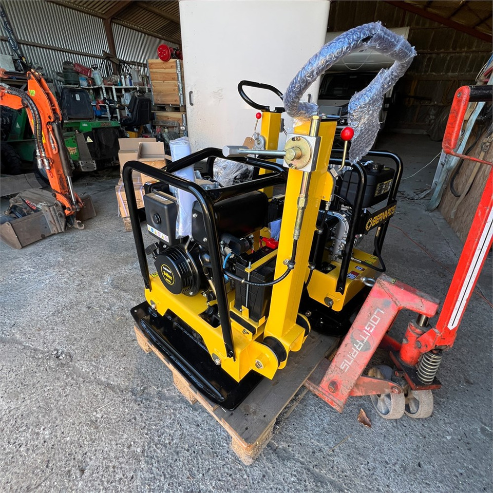 Bernards RT220-1 - Виброплита: фото 3 Bernards RT220-1 - Виброплита: фото 3