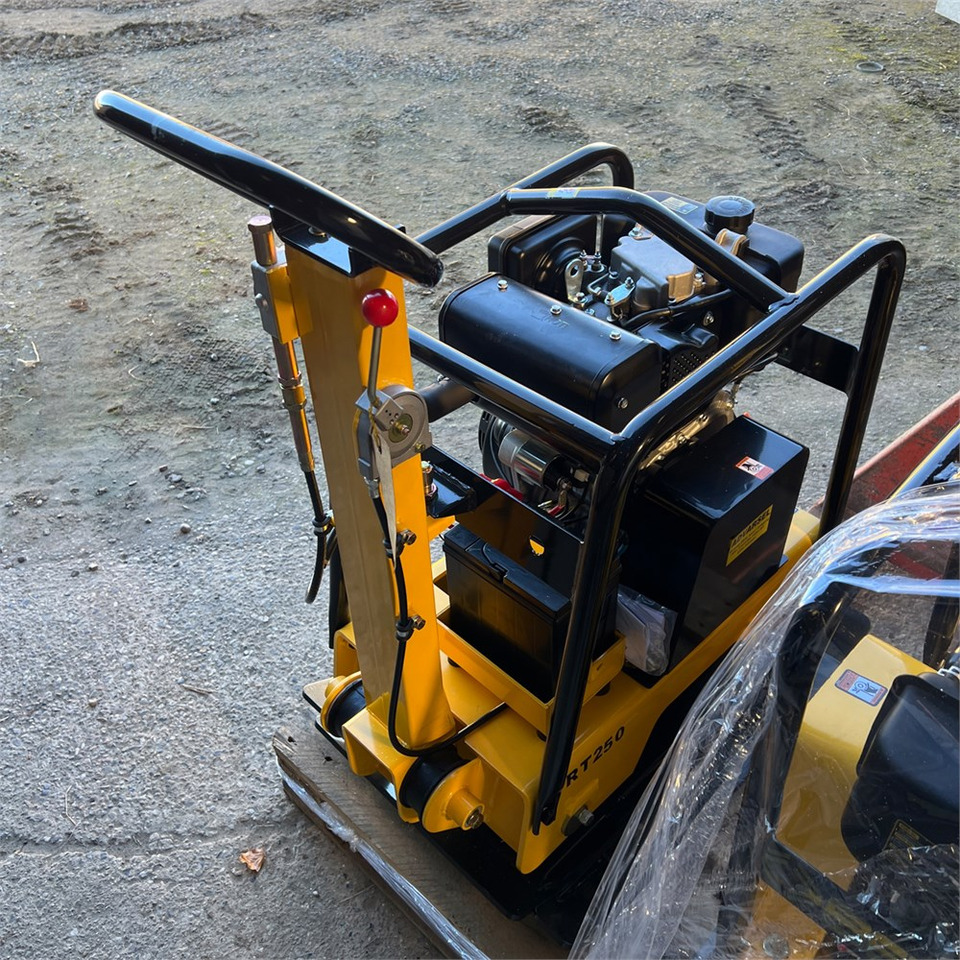 Bernards RT250-1 - Виброплита: фото 5 Bernards RT250-1 - Виброплита: фото 5