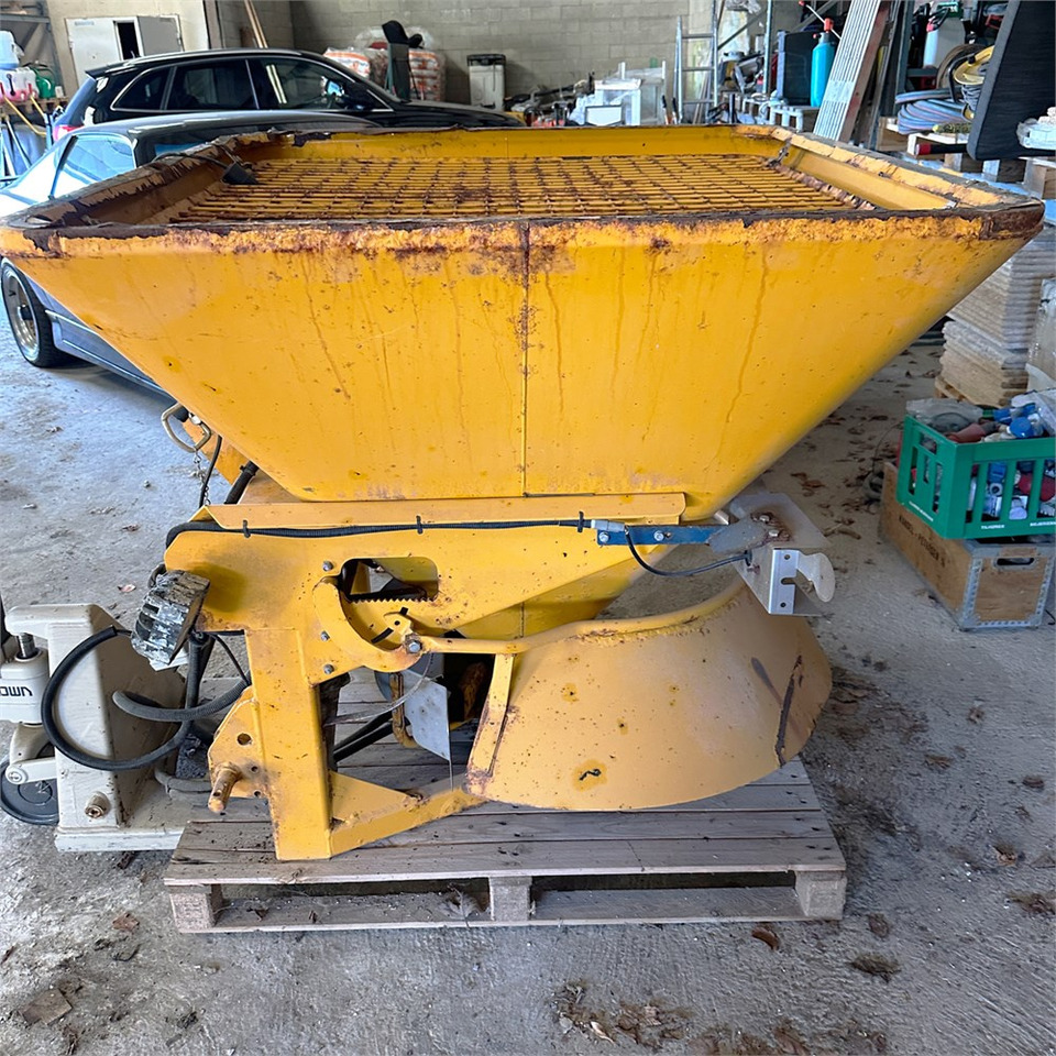 Bogballe S3 - Разбрасыватель песка/ Соли: фото 4 Bogballe S3 - Разбрасыватель песка/ Соли: фото 4