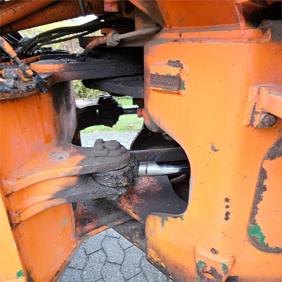 Колёсный погрузчик Fiat-Allis FR130: фото 40