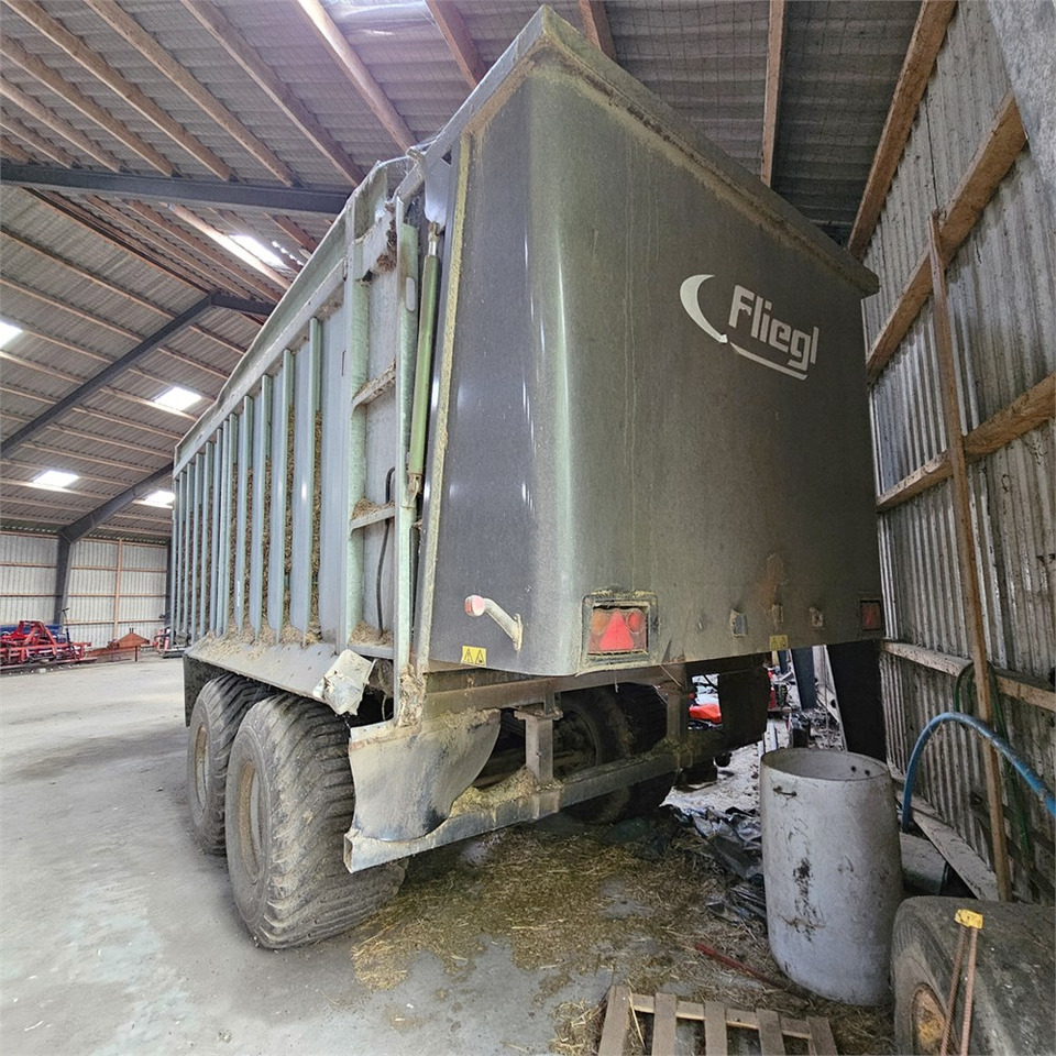 Fliegl Gigant ASW 268 - Сельскохозяйственный прицеп: фото 3 Fliegl Gigant ASW 268 - Сельскохозяйственный прицеп: фото 3