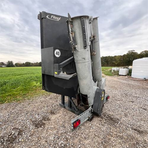 Fliegl ULS 400/500 - Инвентарь для животноводства: фото 5 Fliegl ULS 400/500 - Инвентарь для животноводства: фото 5