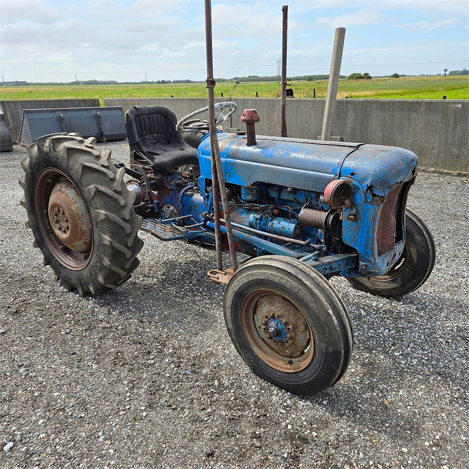 Fordson Dexta - Трактор: фото 2 Fordson Dexta - Трактор: фото 2