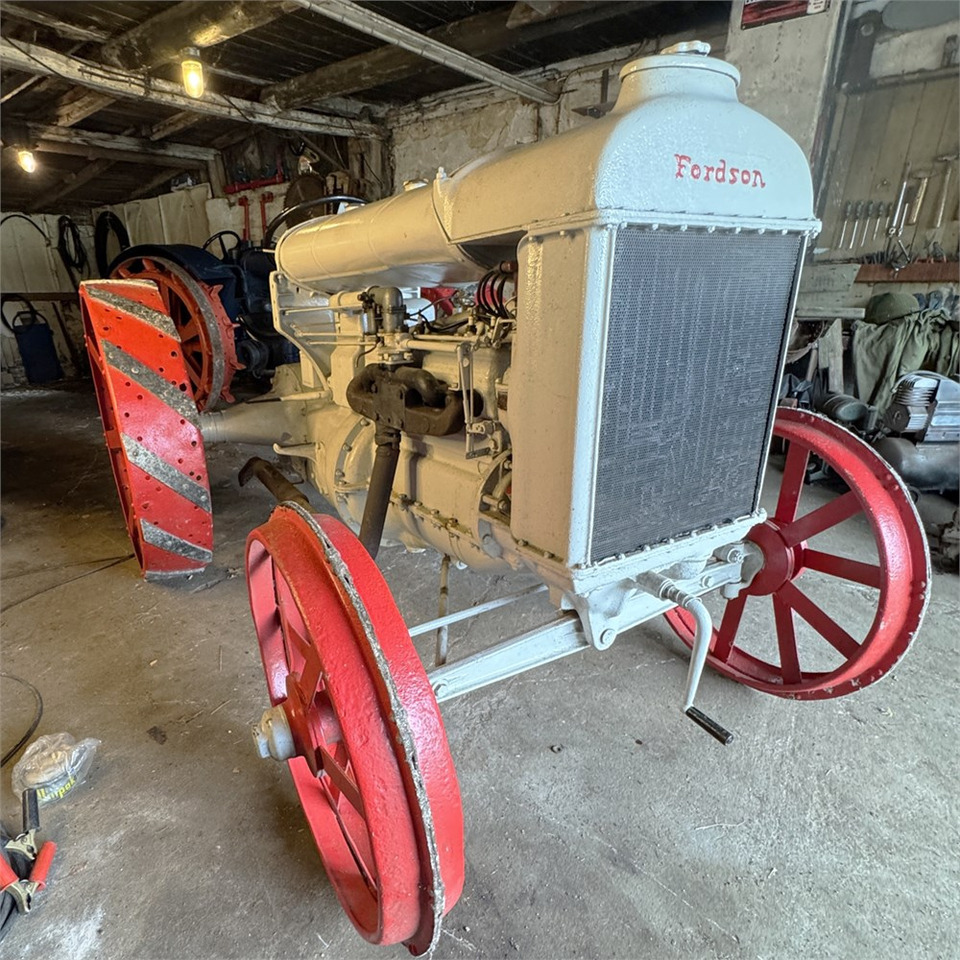 Fordson F - Трактор: фото 2 Fordson F - Трактор: фото 2