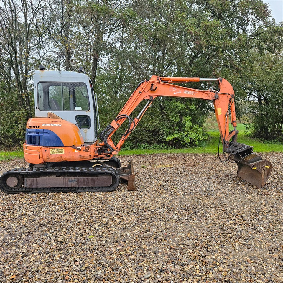 Hitachi FH50 U - Мини-экскаватор: фото 1 Hitachi FH50 U - Мини-экскаватор: фото 1