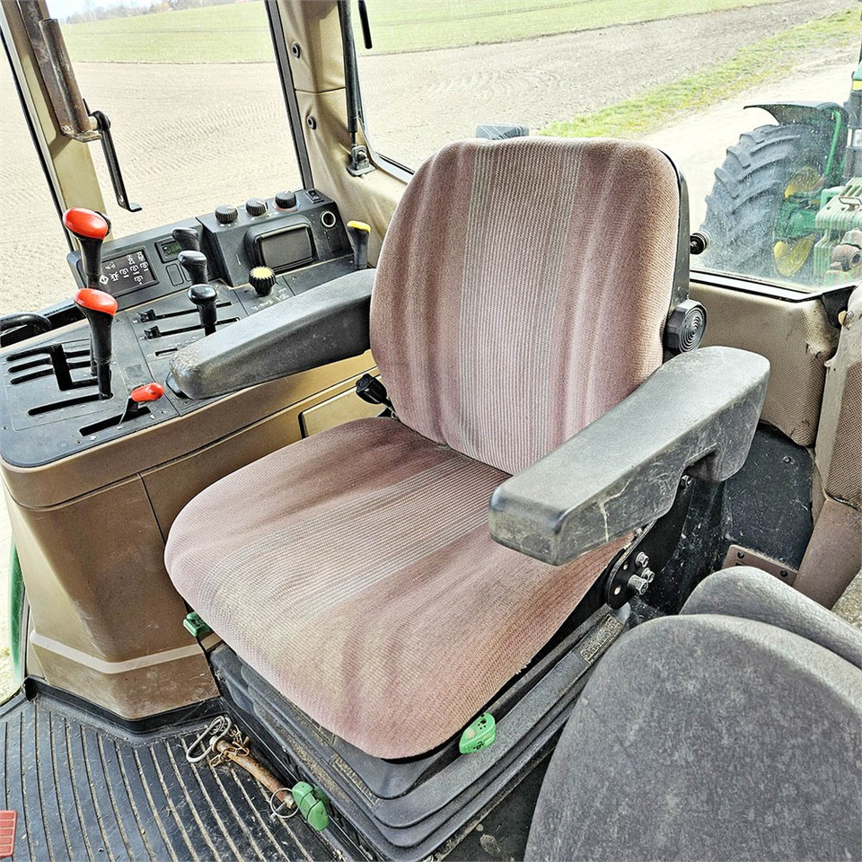 Трактор John Deere 6900: фото 9