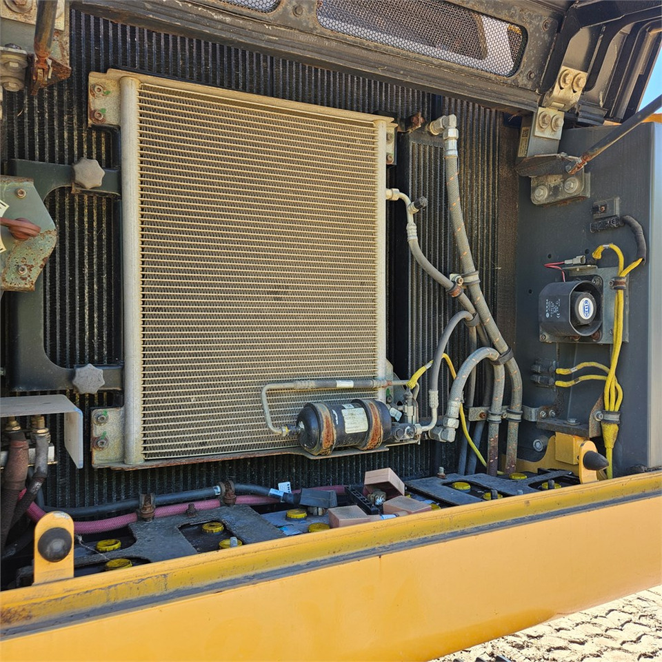 Гусеничный экскаватор Liebherr R922 LC: фото 33