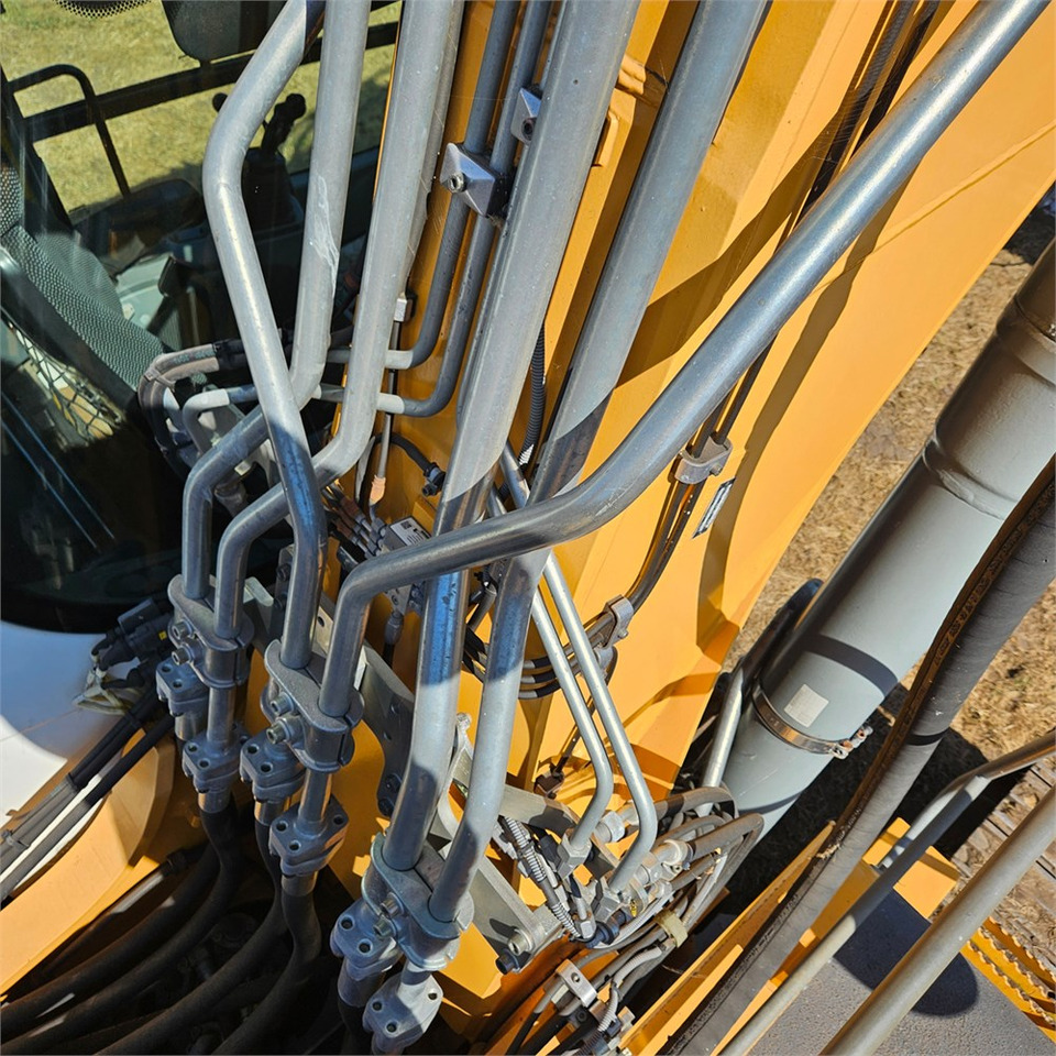 Гусеничный экскаватор Liebherr R922 LC: фото 24