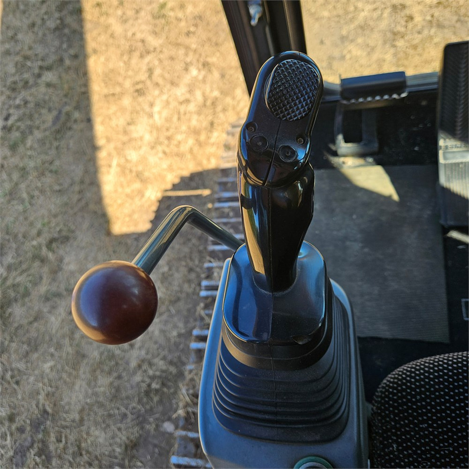 Гусеничный экскаватор Liebherr R922 LC: фото 13