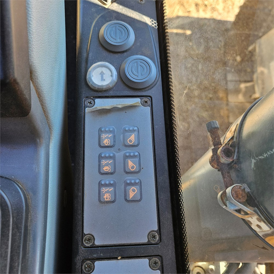 Гусеничный экскаватор Liebherr R922 LC: фото 15