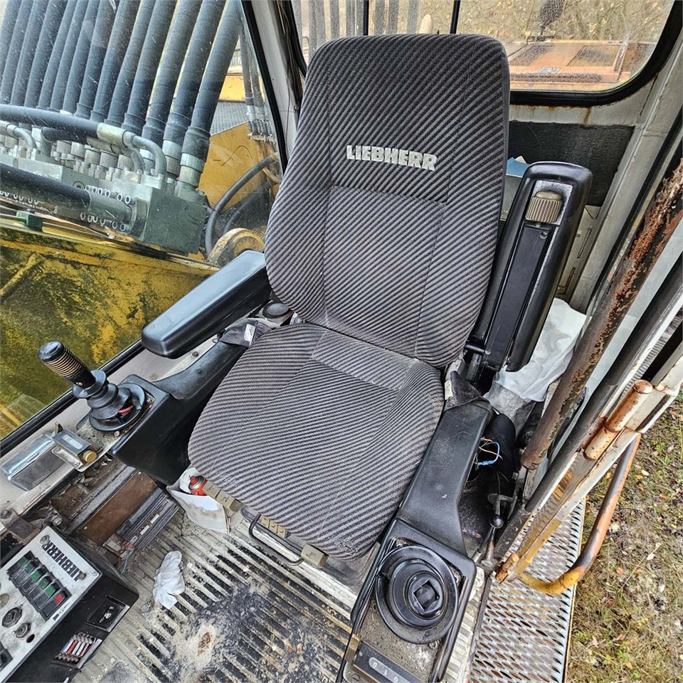 Гусеничный экскаватор Liebherr R984: фото 11