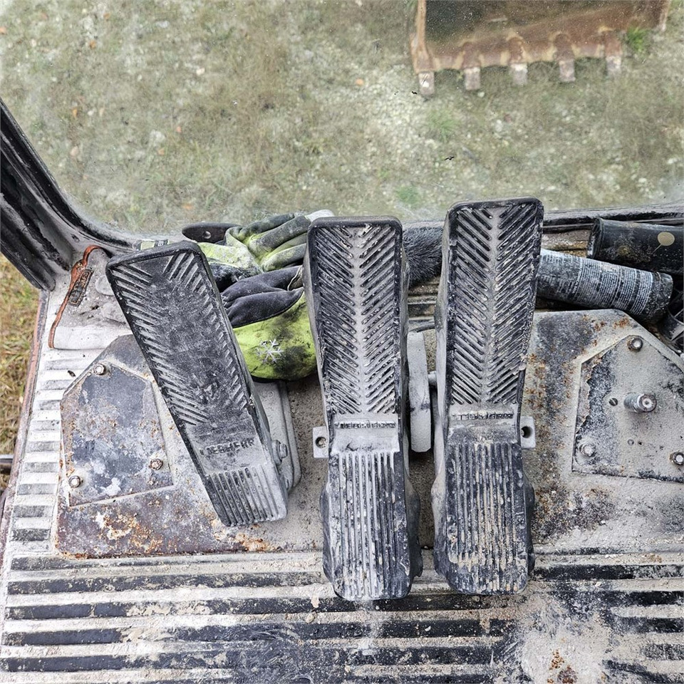 Гусеничный экскаватор Liebherr R984: фото 14