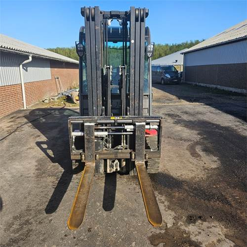 Manitou ME430 - Вилочный погрузчик: фото 5 Manitou ME430 - Вилочный погрузчик: фото 5