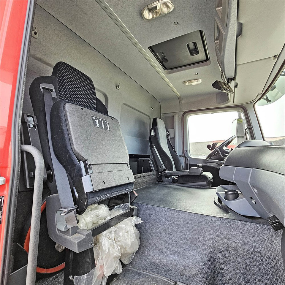 Грузовик с закрытым кузовом Mercedes Actros 2541: фото 17