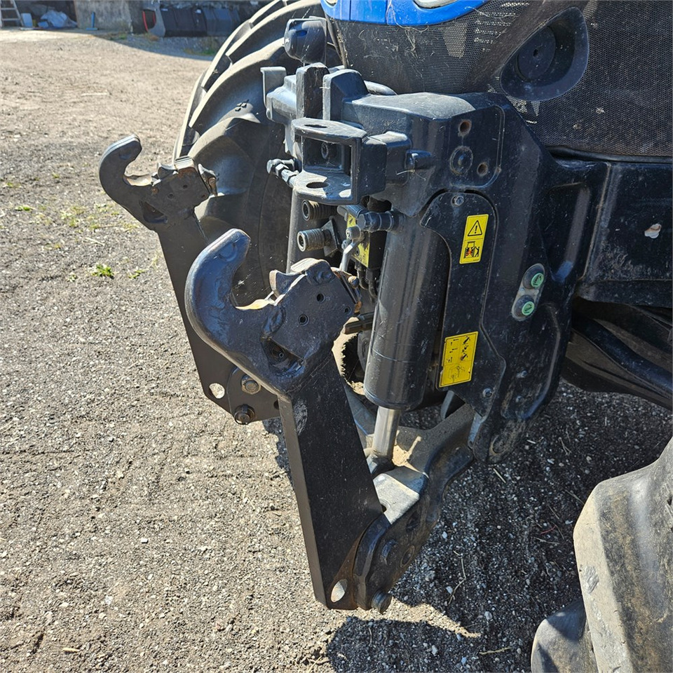 Трактор New Holland T7.235 Power Command: фото 30