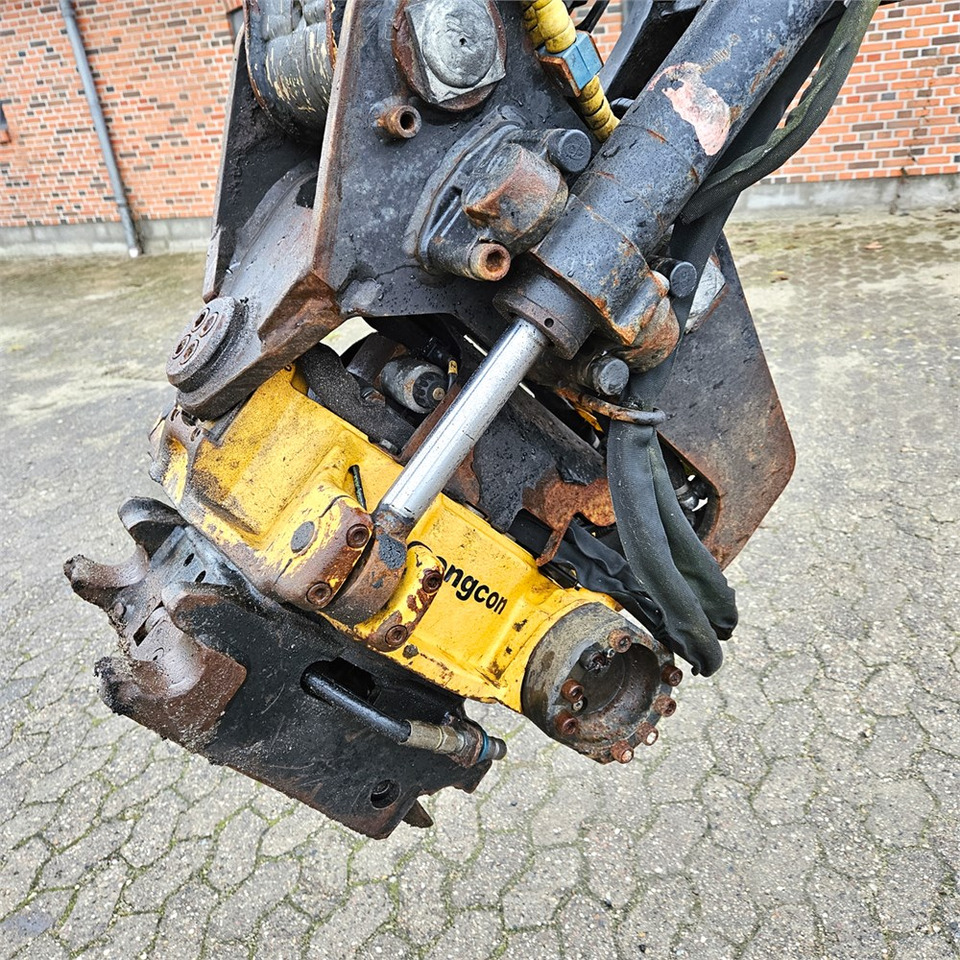 Schaeff-Terex TW110 - Колёсный экскаватор: фото 5 Schaeff-Terex TW110 - Колёсный экскаватор: фото 5