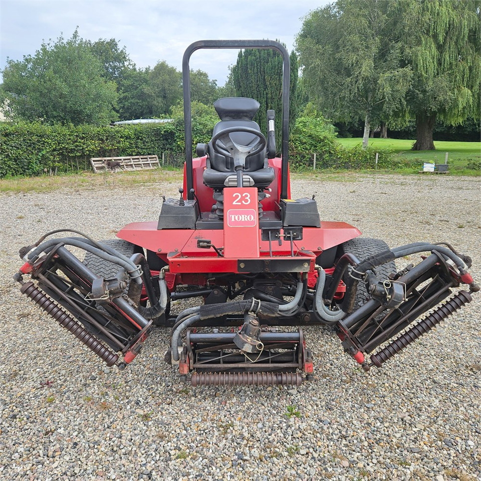 Toro Reelmaster 6500 D - Газонокосилка: фото 1 Toro Reelmaster 6500 D - Газонокосилка: фото 1