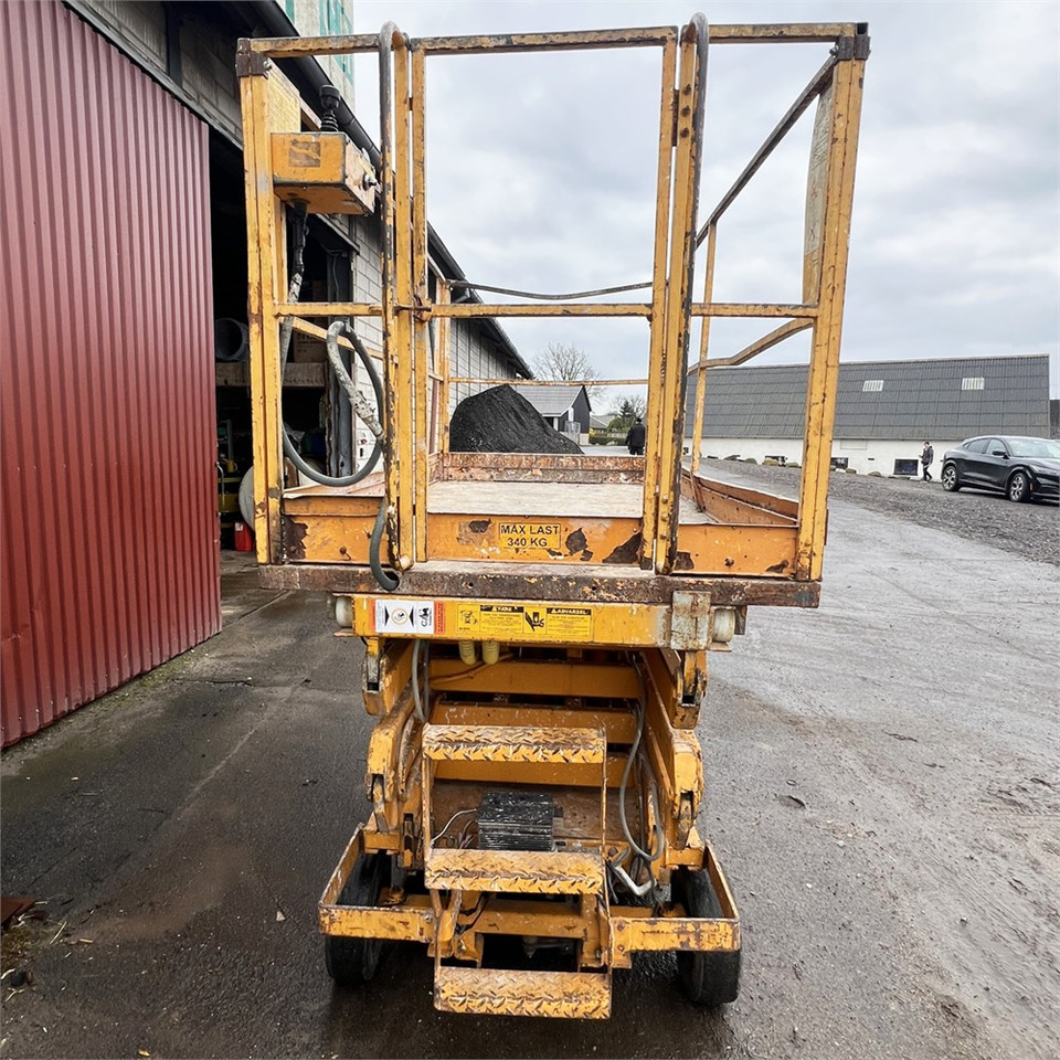 Ножничный подъемник UpRight Tiger F5024-01: фото 6 Ножничный подъемник UpRight Tiger F5024-01: фото 6