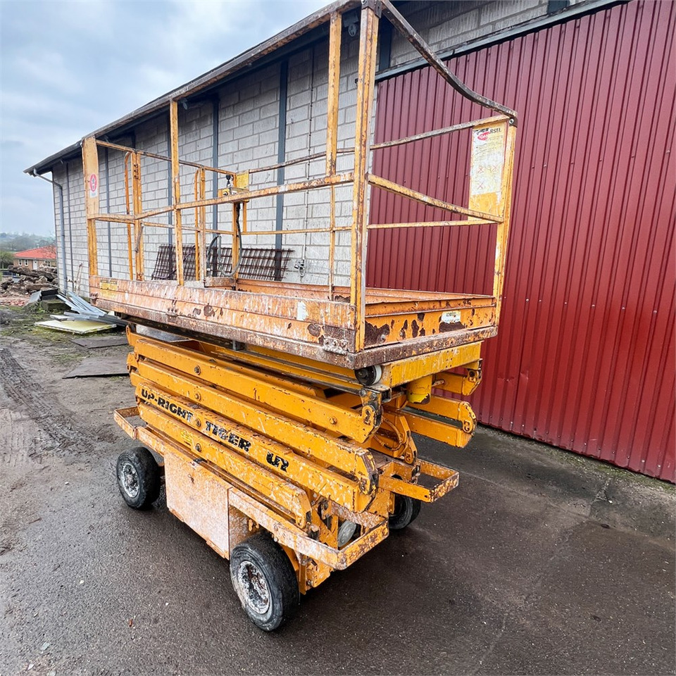 Ножничный подъемник UpRight Tiger F5024-01: фото 7 Ножничный подъемник UpRight Tiger F5024-01: фото 7