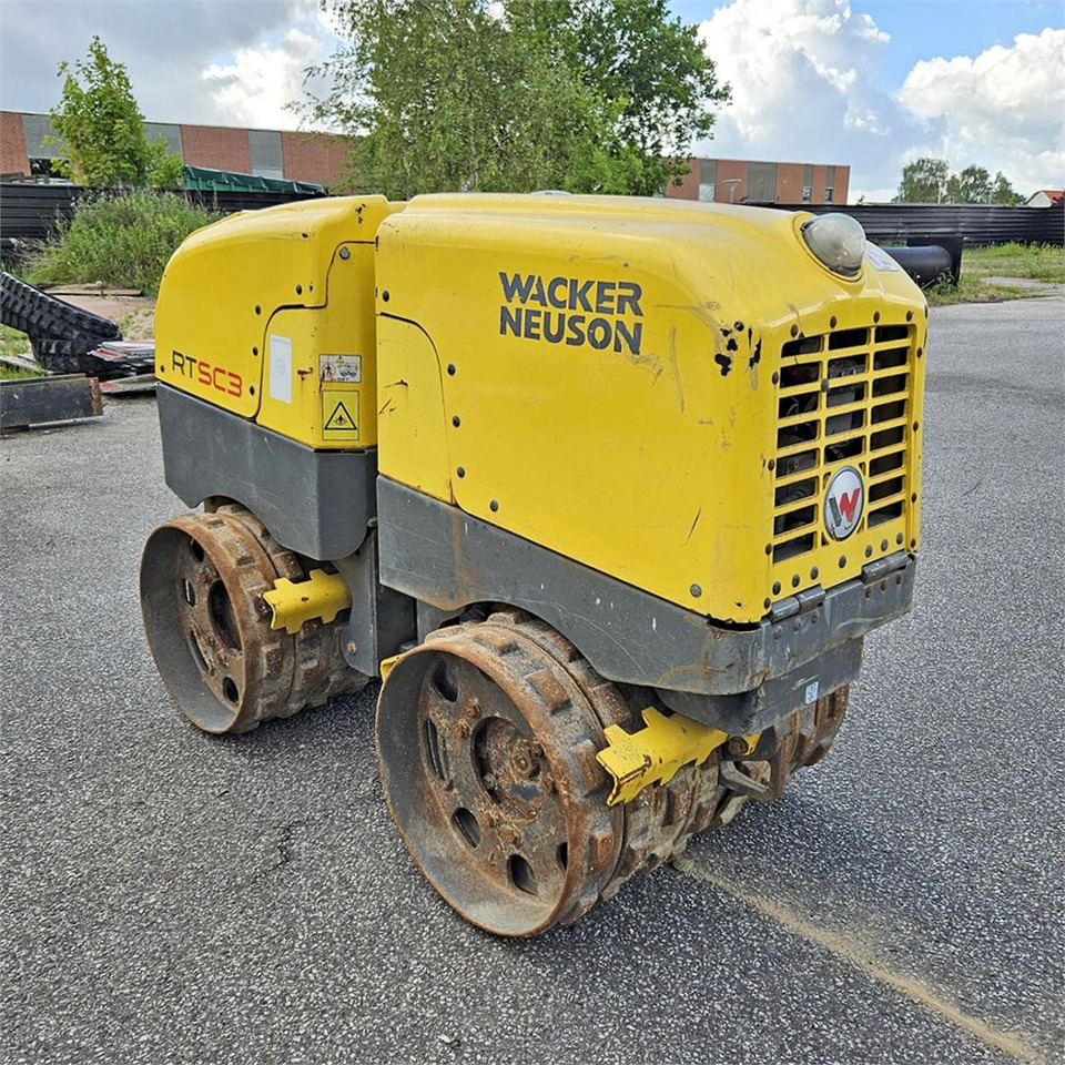 Wacker Neuson RT SC3 - Каток тротуарный: фото 2 Wacker Neuson RT SC3 - Каток тротуарный: фото 2