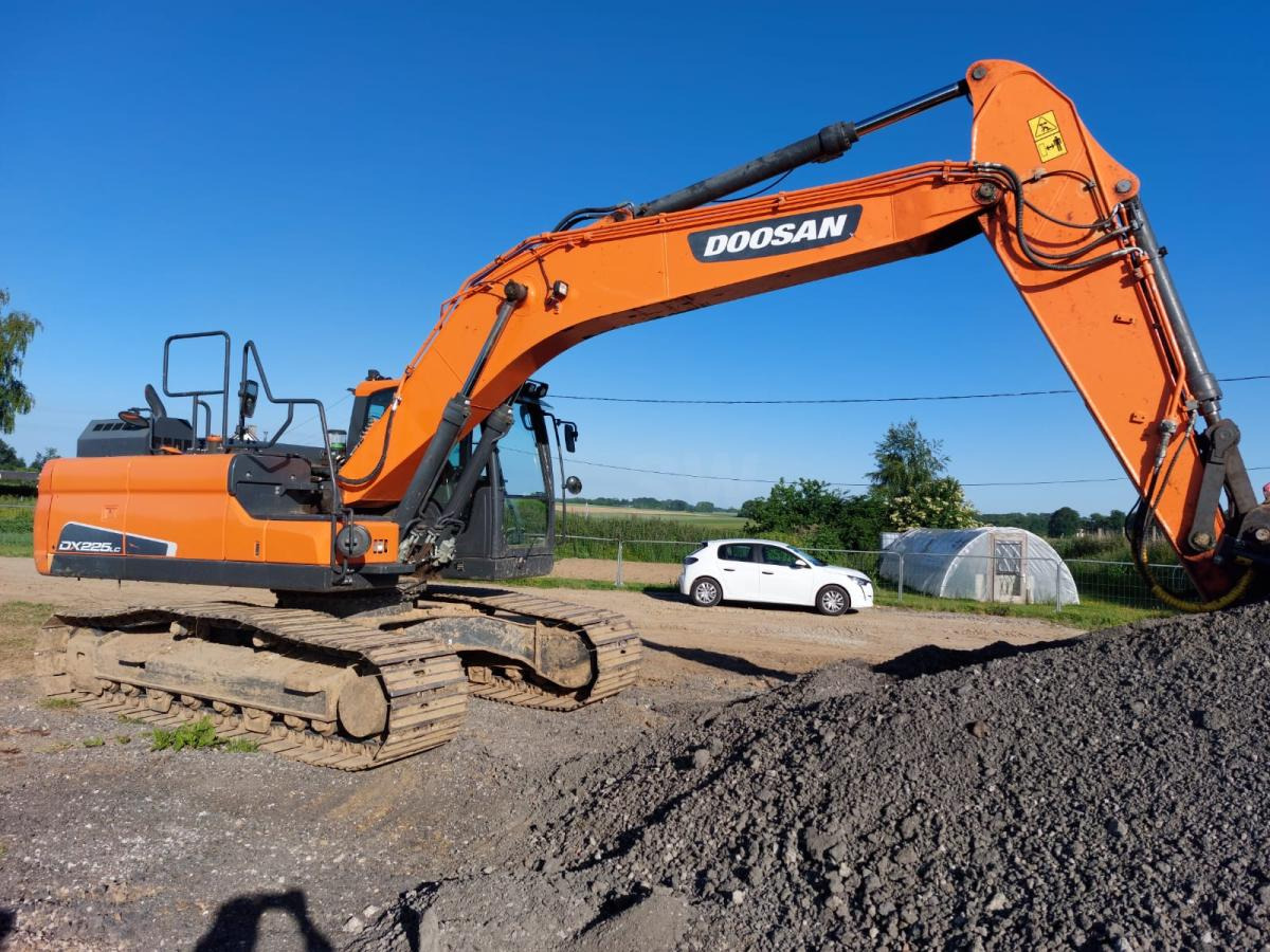 Doosan DX 225LC-5 - Гусеничный экскаватор: фото 3 Doosan DX 225LC-5 - Гусеничный экскаватор: фото 3