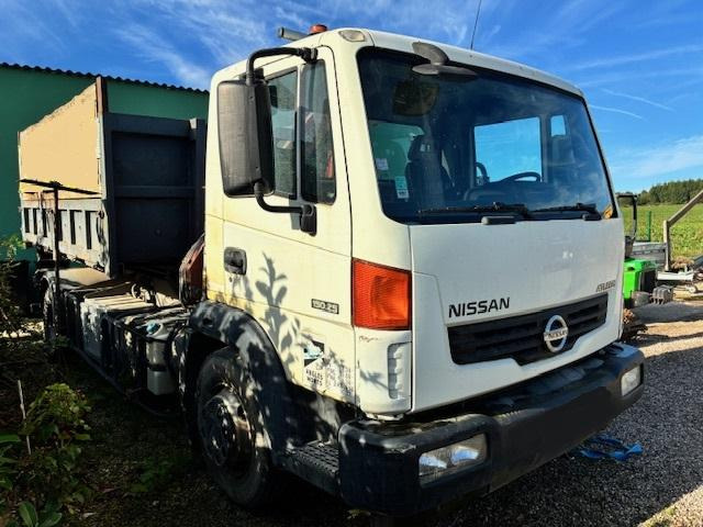 Nissan ATLEON 150.25 - Крюковой мультилифт, Автоманипулятор: фото 2 Nissan ATLEON 150.25 - Крюковой мультилифт, Автоманипулятор: фото 2