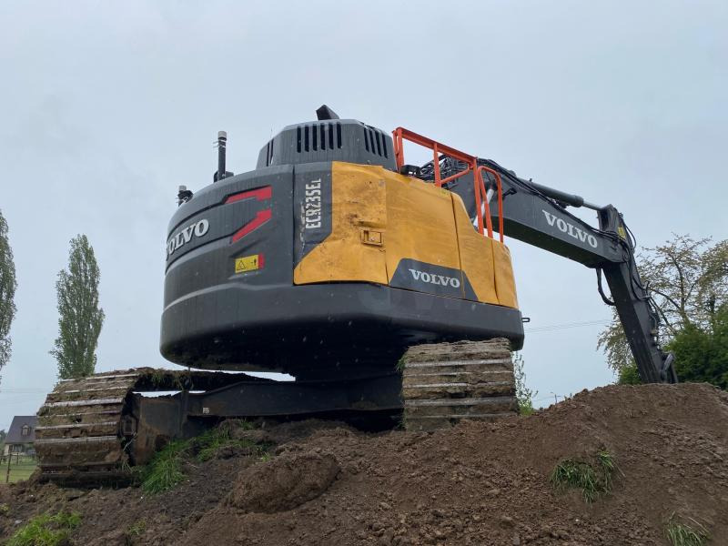 Volvo ECR 235EL - Гусеничный экскаватор: фото 3 Volvo ECR 235EL - Гусеничный экскаватор: фото 3