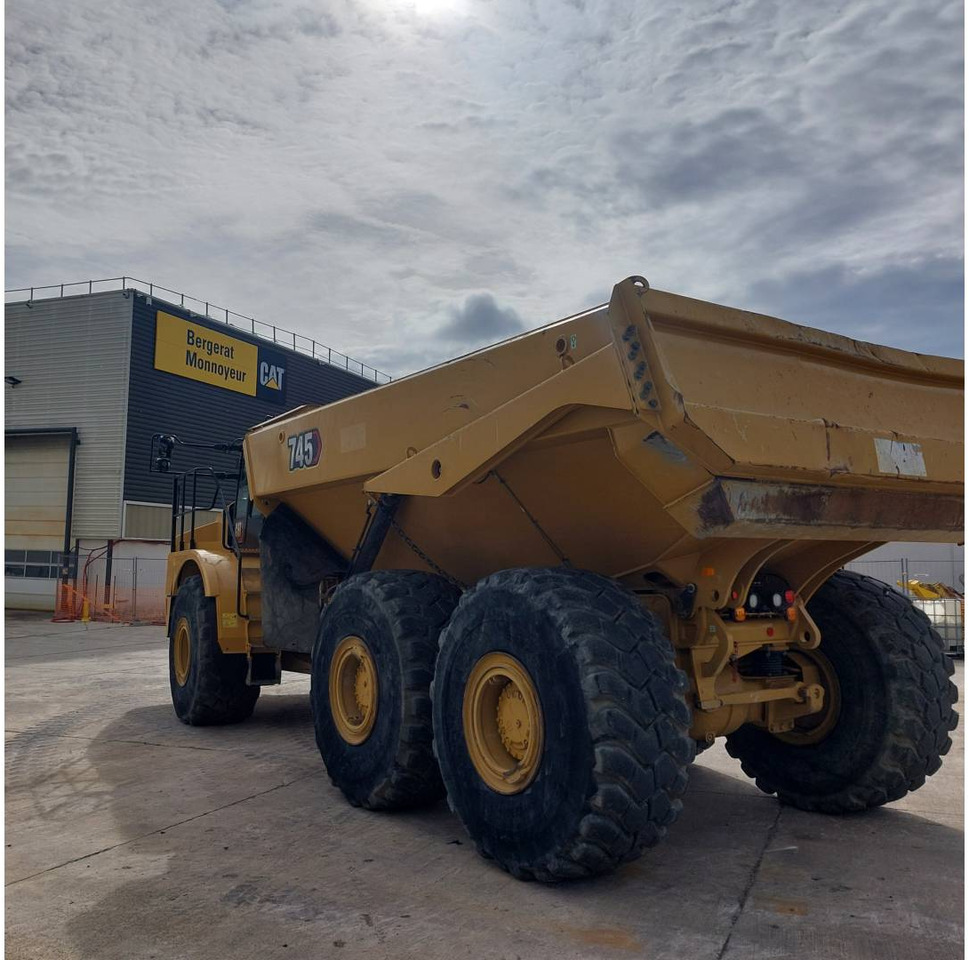 Сочленённый самосвал CAT 745: фото 10