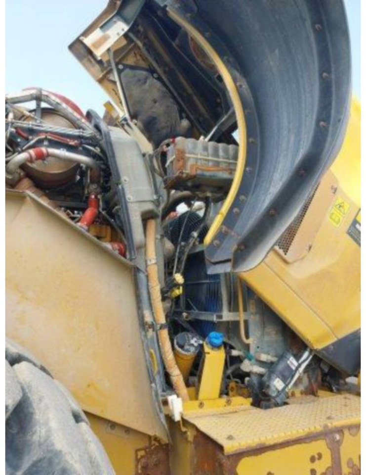 Колёсный погрузчик CAT 980M: фото 17