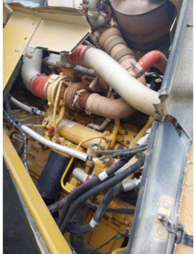 Колёсный погрузчик CAT 980M: фото 18