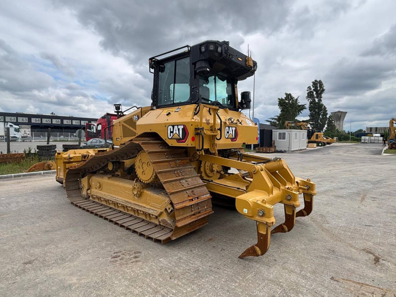 CAT D5 - Бульдозер: фото 3 CAT D5 - Бульдозер: фото 3
