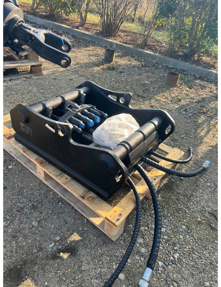 OILQUICK DEUTSCHLAND GMBH OQ70/55 - Сцепное устройство для Строительной техники: фото 2 OILQUICK DEUTSCHLAND GMBH OQ70/55 - Сцепное устройство для Строительной техники: фото 2