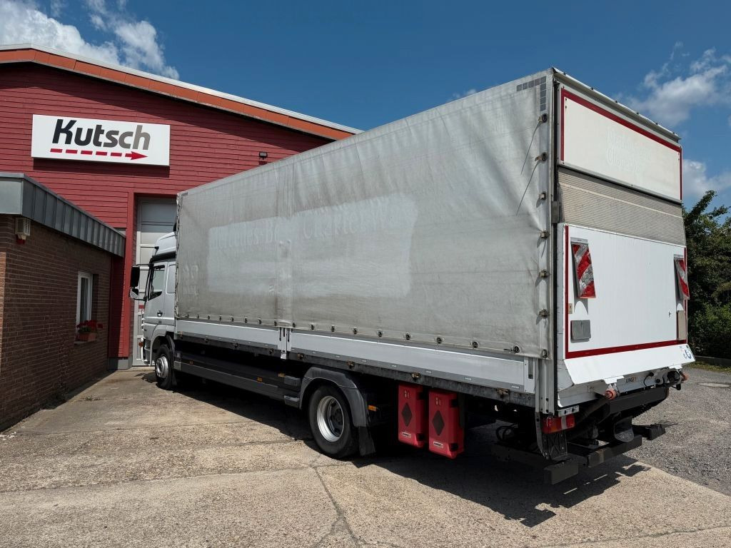 Mercedes-Benz Atego 1530L gr. Fhs. Pritsche / Plane + LBW - Тентованный грузовик: фото 4 Mercedes-Benz Atego 1530L gr. Fhs. Pritsche / Plane + LBW - Тентованный грузовик: фото 4