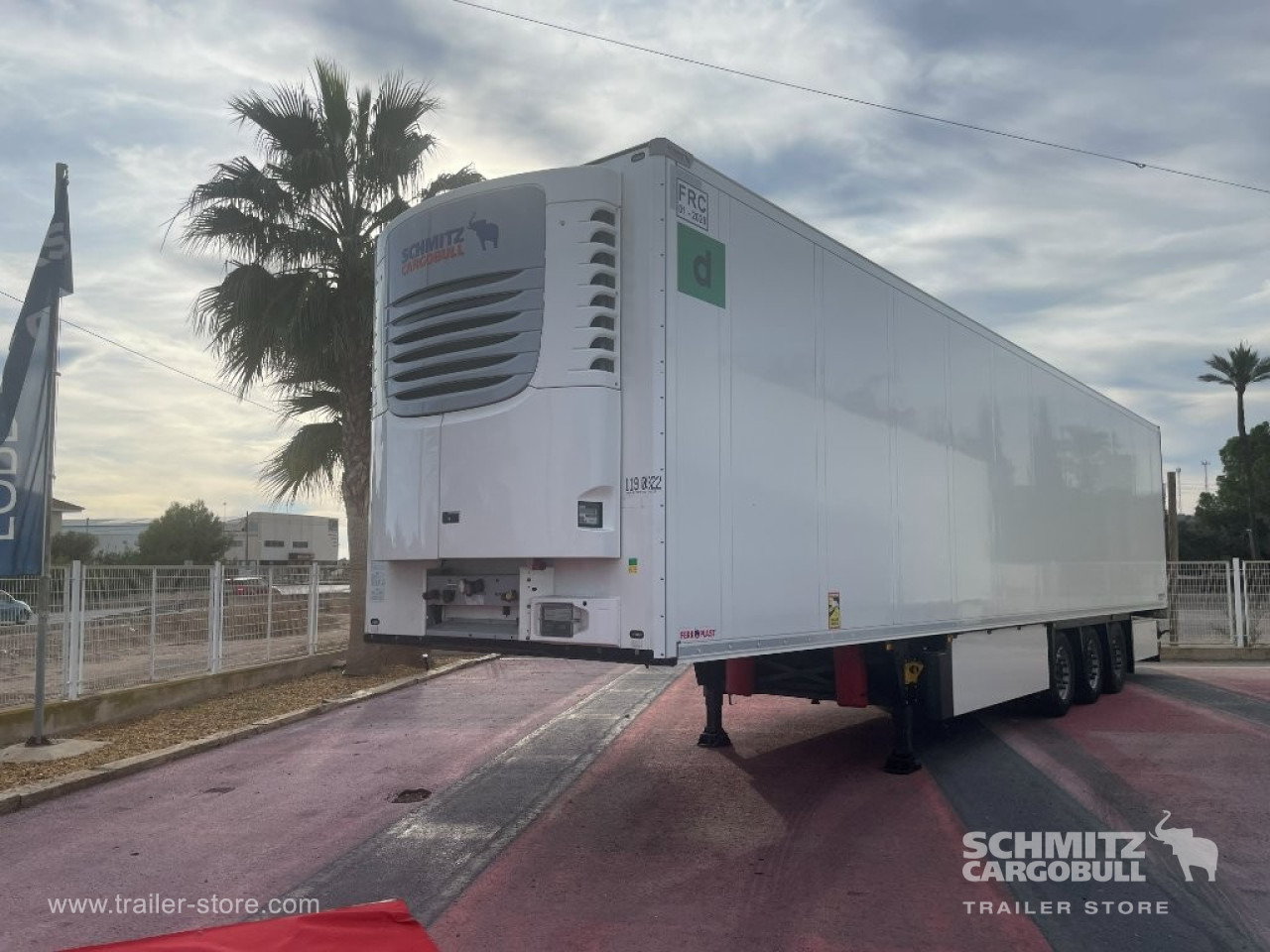 SCHMITZ Semiremolque Frigo Standard - Изотермический полуприцеп: фото 1 SCHMITZ Semiremolque Frigo Standard - Изотермический полуприцеп: фото 1