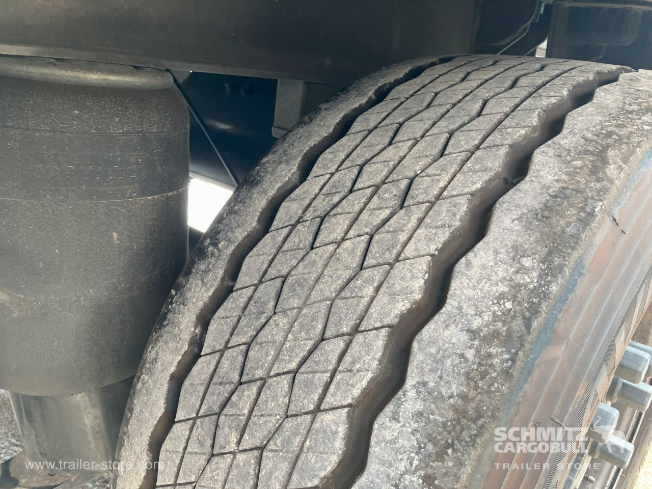 SCHMITZ Semiremolque Frigo Standard - Изотермический полуприцеп: фото 5 SCHMITZ Semiremolque Frigo Standard - Изотермический полуприцеп: фото 5