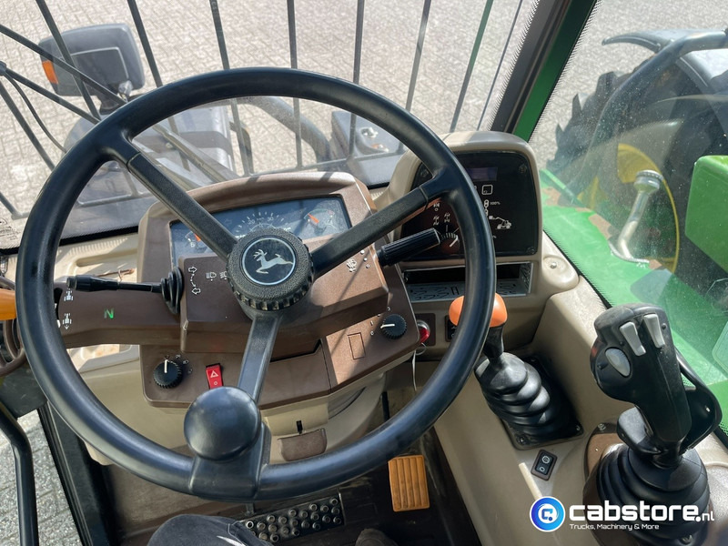John Deere 3415 Verreiker met vorken en laadschop - Сельскохозяйственная техника: фото 5 John Deere 3415 Verreiker met vorken en laadschop - Сельскохозяйственная техника: фото 5