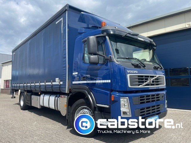 Фургон с закрытым кузовом Volvo FM9 4X2R FAL9.0 RAD-A4 Volvo FM300 4x2 Euro 5 bakwagen - Schuifzeilen - Laadklep 2000 kg - Bouwjaar 2008 - Kooi-Aap heftruck: фото 1