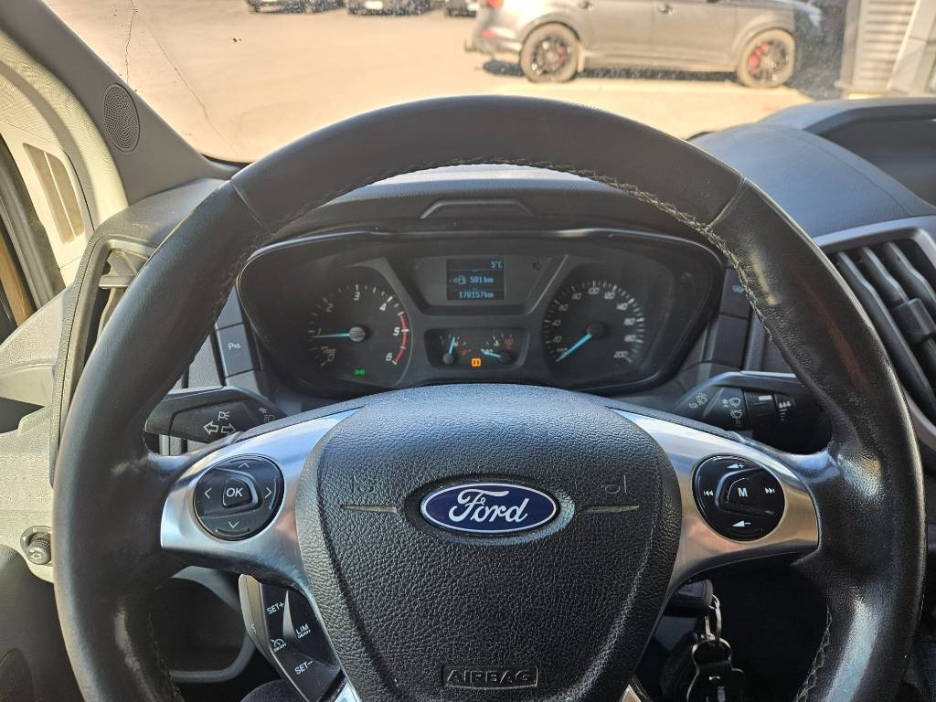 Цельнометаллический фургон Ford Transit: фото 10 Цельнометаллический фургон Ford Transit: фото 10