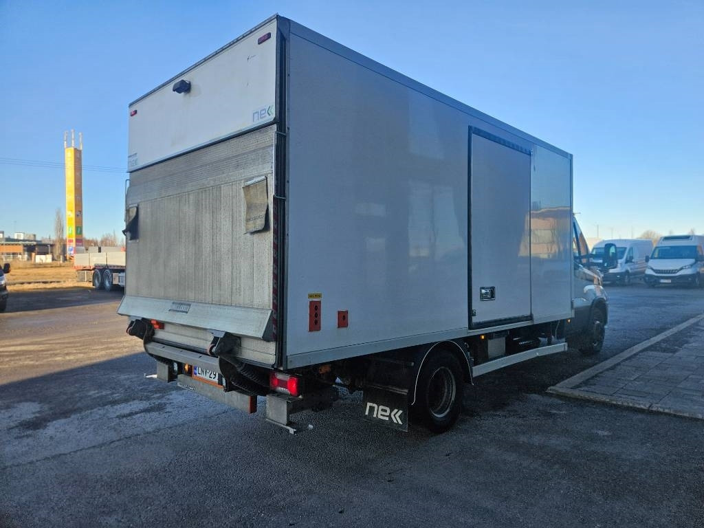 Iveco Daily 70C18 A8 - Фургон с закрытым кузовом: фото 3 Iveco Daily 70C18 A8 - Фургон с закрытым кузовом: фото 3