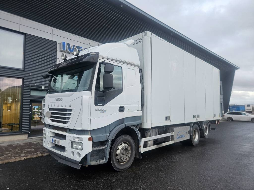 Iveco Stralis 6x2 - Грузовик с закрытым кузовом: фото 1 Iveco Stralis 6x2 - Грузовик с закрытым кузовом: фото 1