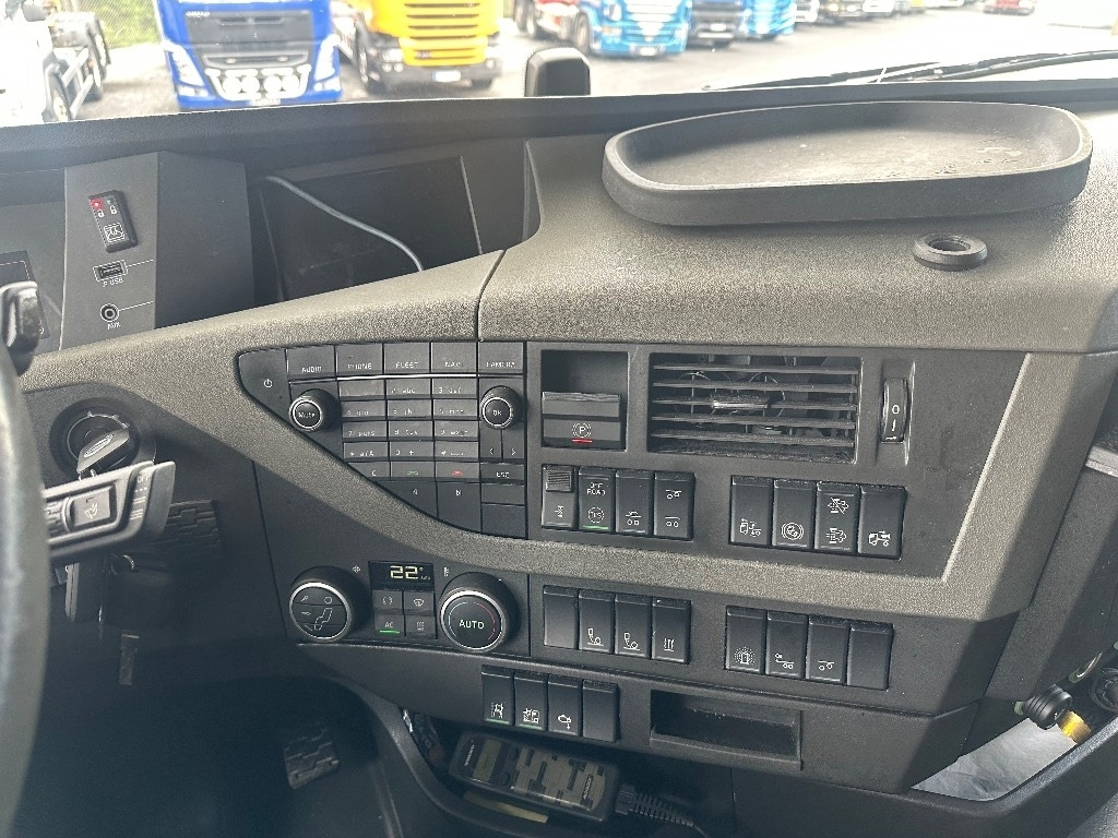 Грузовик-шасси Volvo FH13 540 6x2*4: фото 15